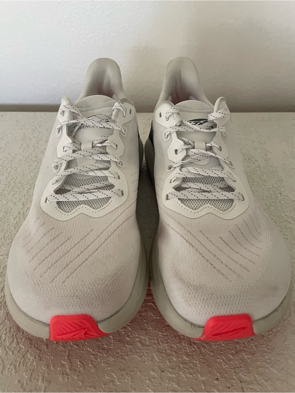 Altra Experience Form Sneakers Running Shoes Clean White/Gray Mens 11 - Picture 2 of 5